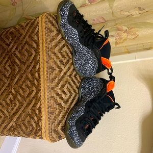 Nike air “Safari” prem foamposite size 13 6.5/10 wear.
